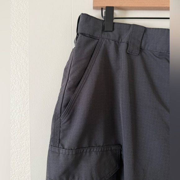 Men’s 5.11 Fast-Tac Charcoal Gray Tactical Cargo Pants - Picture 3 of 6